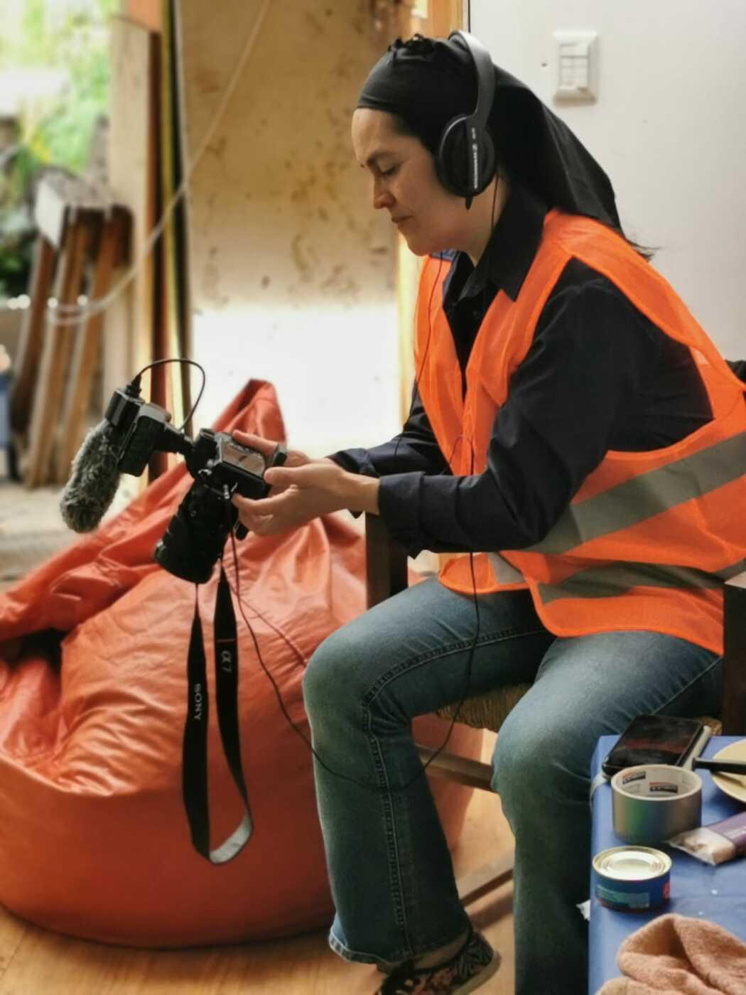 Miriam Álvarez assiste a sua cena para <em>Fuego amigo